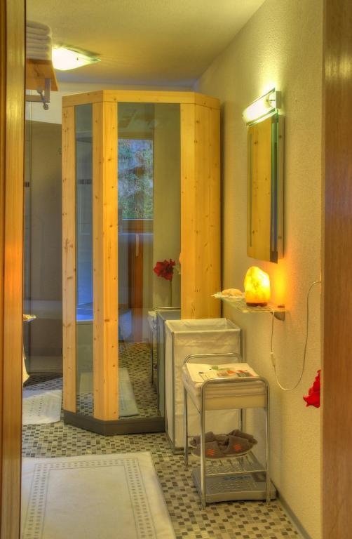 Gaestehaus Resi イェルツェンス エクステリア 写真